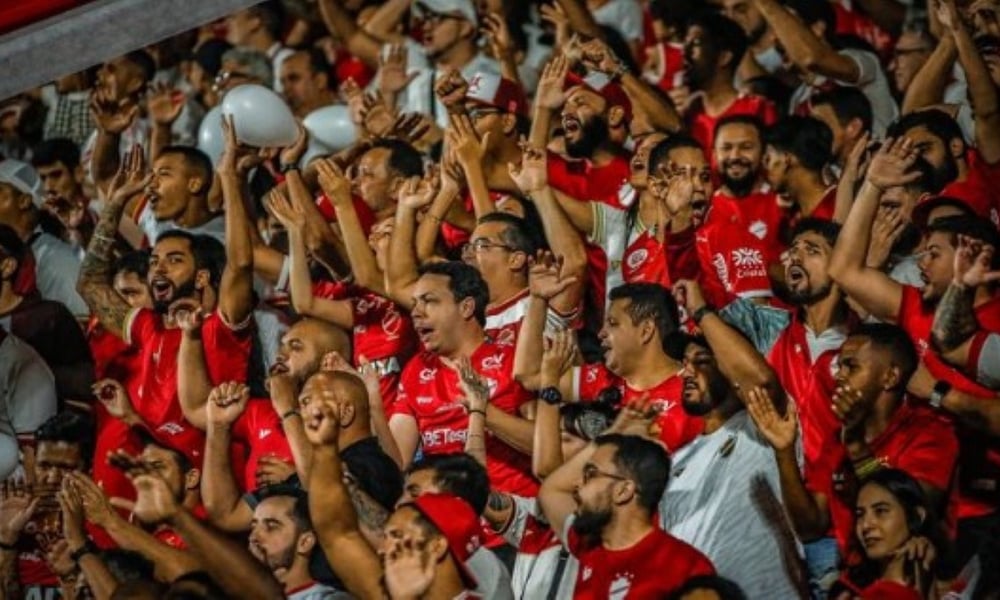 Vila Nova vence Ponte Preta em partida decisiva marcada por virada e expulsões na Série B