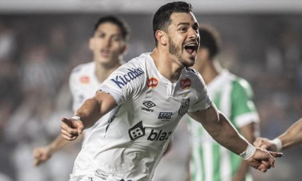 Tabela do Brasileirão Série B 2024: Santos lidera reta final, luta por acesso esquenta
